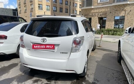 Toyota Verso I, 2011 год, 1 200 000 рублей, 2 фотография