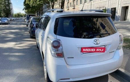 Toyota Verso I, 2011 год, 1 200 000 рублей, 3 фотография