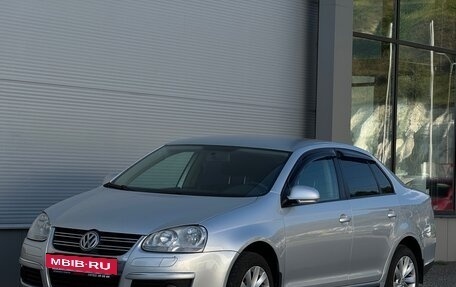 Volkswagen Jetta VI, 2010 год, 667 000 рублей, 5 фотография