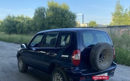 Chevrolet Niva I рестайлинг, 2004 год, 260 000 рублей, 11 фотография