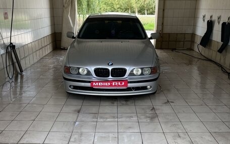 BMW 5 серия, 1997 год, 700 000 рублей, 3 фотография