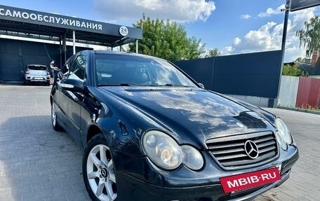 Mercedes-Benz C-Класс, 2003 год, 510 000 рублей, 3 фотография