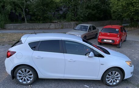 Opel Astra J, 2012 год, 1 000 000 рублей, 8 фотография