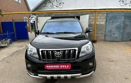 Toyota Land Cruiser Prado 150 рестайлинг 2, 2012 год, 3 650 000 рублей, 2 фотография