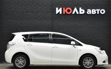 Toyota Verso I, 2011 год, 1 380 000 рублей, 8 фотография