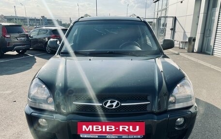 Hyundai Tucson III, 2008 год, 935 000 рублей, 2 фотография