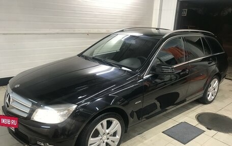 Mercedes-Benz C-Класс, 2009 год, 1 299 999 рублей, 3 фотография