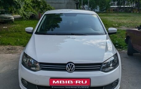 Volkswagen Polo VI (EU Market), 2012 год, 850 000 рублей, 4 фотография