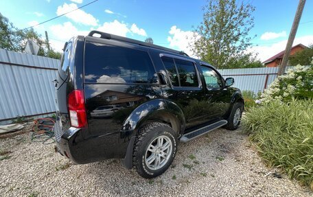 Nissan Pathfinder, 2011 год, 1 700 000 рублей, 4 фотография