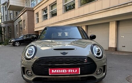 MINI Clubman, 2019 год, 4 050 000 рублей, 1 фотография