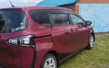 Toyota Sienta II, 2018 год, 1 850 000 рублей, 18 фотография