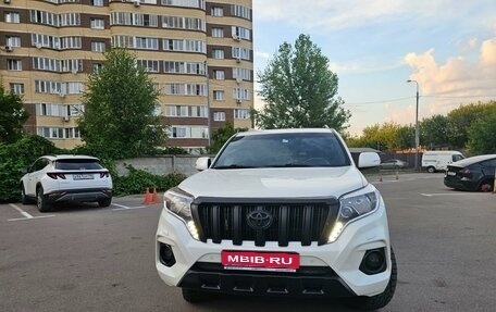 Toyota Land Cruiser Prado 150 рестайлинг 2, 2016 год, 4 150 000 рублей, 1 фотография