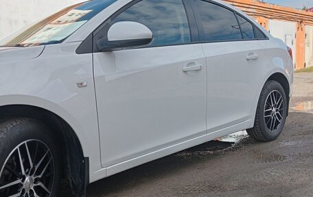 Chevrolet Cruze II, 2011 год, 860 000 рублей, 4 фотография