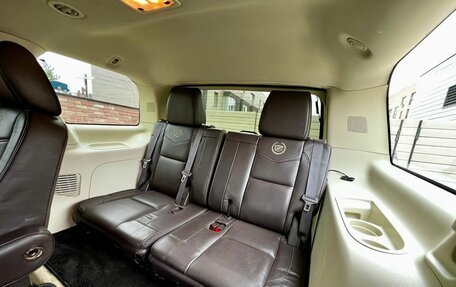 Cadillac Escalade III, 2010 год, 1 685 000 рублей, 28 фотография