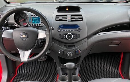 Chevrolet Spark III, 2011 год, 900 000 рублей, 2 фотография