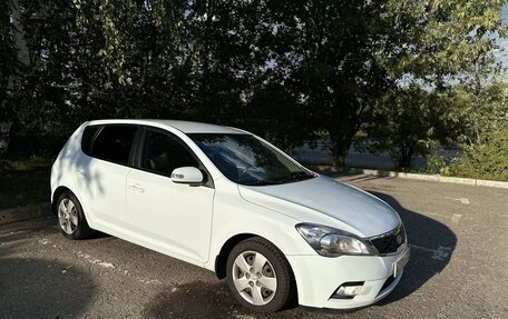 KIA cee'd I рестайлинг, 2010 год, 940 000 рублей, 8 фотография