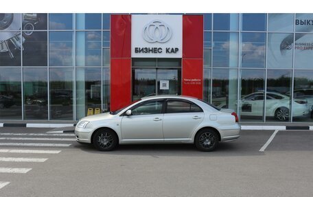 Toyota Avensis III рестайлинг, 2005 год, 755 000 рублей, 3 фотография