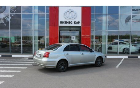 Toyota Avensis III рестайлинг, 2005 год, 755 000 рублей, 6 фотография