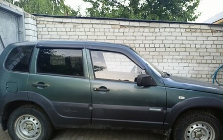 Chevrolet Niva I рестайлинг, 2011 год, 700 000 рублей, 6 фотография