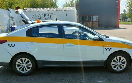 KIA Rio IV, 2017 год, 970 000 рублей, 2 фотография