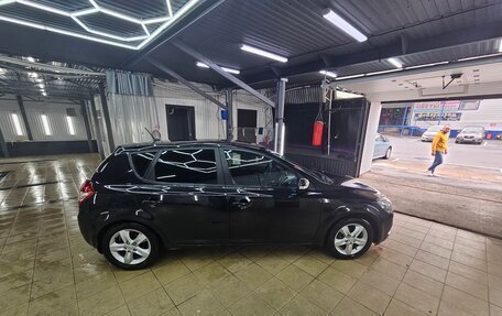 KIA cee'd I рестайлинг, 2010 год, 870 000 рублей, 3 фотография