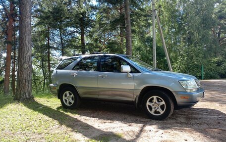 Lexus RX IV рестайлинг, 2002 год, 950 000 рублей, 2 фотография