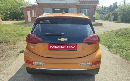 Chevrolet Bolt, 2017 год, 2 050 000 рублей, 5 фотография