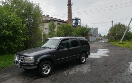 Ford Explorer III, 1996 год, 900 000 рублей, 2 фотография