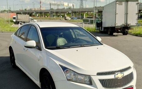 Chevrolet Cruze II, 2011 год, 880 000 рублей, 2 фотография