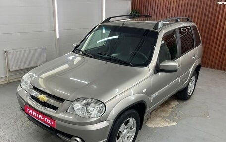 Chevrolet Niva I рестайлинг, 2012 год, 670 000 рублей, 10 фотография