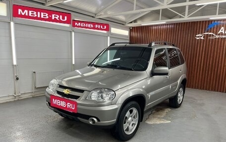 Chevrolet Niva I рестайлинг, 2012 год, 670 000 рублей, 4 фотография