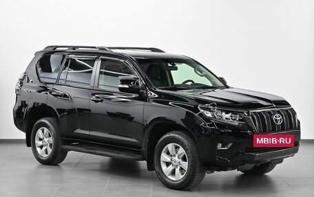 Toyota Land Cruiser Prado 150 рестайлинг 2, 2021 год, 5 750 000 рублей, 3 фотография