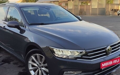 Volkswagen Passat B8 рестайлинг, 2019 год, 1 815 000 рублей, 6 фотография