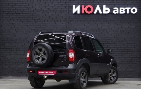 Chevrolet Niva I рестайлинг, 2018 год, 900 000 рублей, 6 фотография