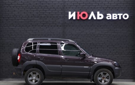 Chevrolet Niva I рестайлинг, 2018 год, 900 000 рублей, 8 фотография