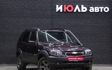 Chevrolet Niva I рестайлинг, 2018 год, 900 000 рублей, 3 фотография