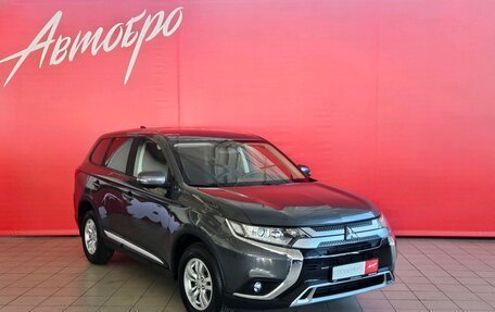 Mitsubishi Outlander III рестайлинг 3, 2019 год, 2 475 000 рублей, 7 фотография