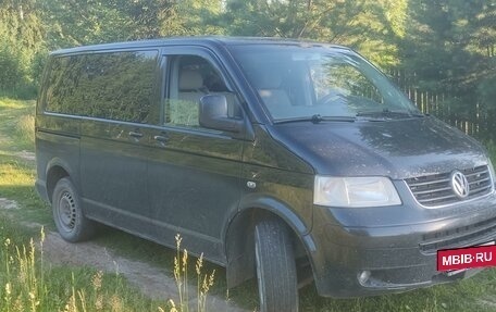 Volkswagen Transporter T5 рестайлинг, 2004 год, 1 000 000 рублей, 3 фотография