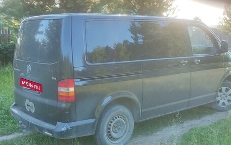 Volkswagen Transporter T5 рестайлинг, 2004 год, 1 000 000 рублей, 5 фотография