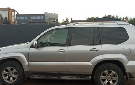 Toyota Land Cruiser Prado 120 рестайлинг, 2004 год, 1 510 000 рублей, 2 фотография