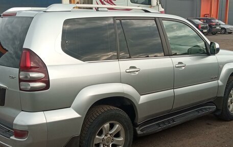 Toyota Land Cruiser Prado 120 рестайлинг, 2004 год, 1 510 000 рублей, 28 фотография