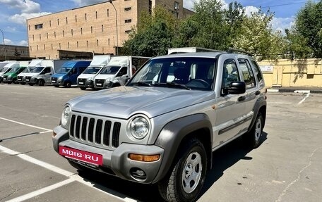 Jeep Liberty (North America) I, 2003 год, 685 000 рублей, 3 фотография