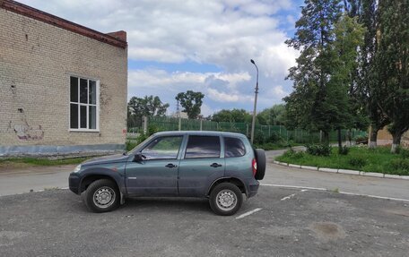 Chevrolet Niva I рестайлинг, 2011 год, 595 000 рублей, 7 фотография