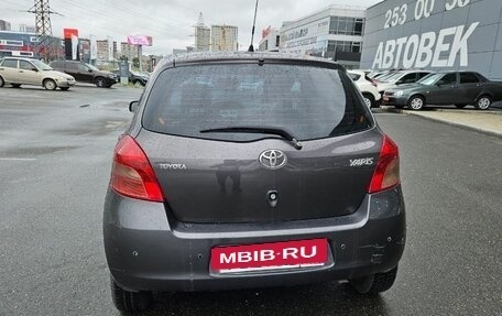 Toyota Yaris III рестайлинг, 2007 год, 689 000 рублей, 6 фотография