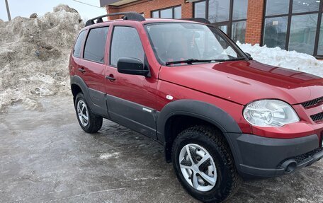 Chevrolet Niva I рестайлинг, 2013 год, 530 000 рублей, 2 фотография