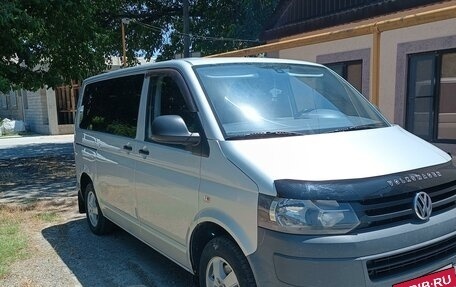 Volkswagen Caravelle T5, 2011 год, 1 700 000 рублей, 3 фотография