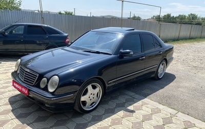 Mercedes-Benz E-Класс, 2000 год, 750 000 рублей, 1 фотография