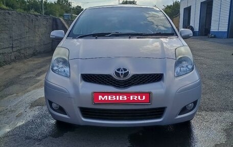 Toyota Vitz, 2010 год, 870 000 рублей, 1 фотография