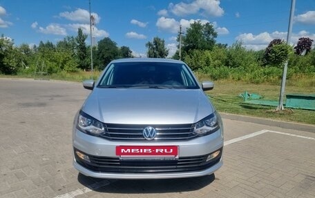 Volkswagen Polo VI (EU Market), 2015 год, 790 000 рублей, 2 фотография