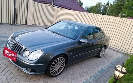 Mercedes-Benz E-Класс AMG, 2005 год, 2 800 000 рублей, 23 фотография